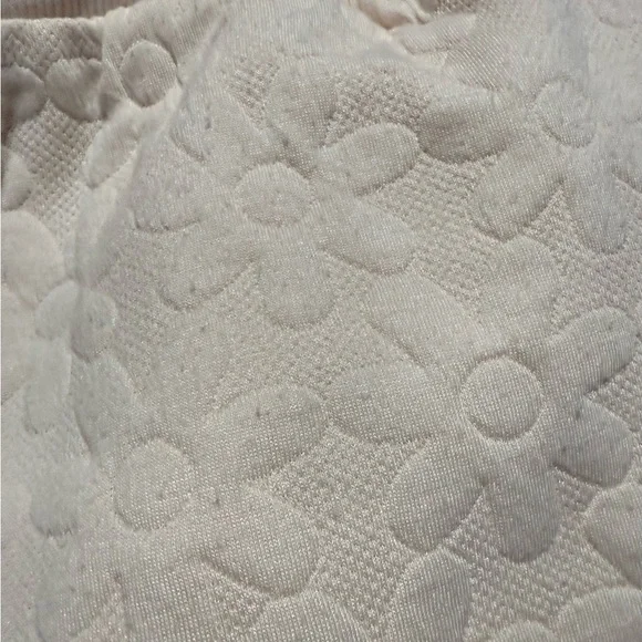 🧚🏻‍♀️ Pink Blush Pink Textured Floral Knit Lounge Shorts Elastic Waist Large - Picture 4 of 7